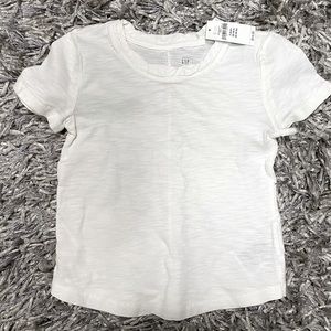 White baby gap t-shirt